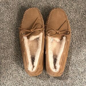 UGG Men’s Tan Moccasin Slippers. New without tags